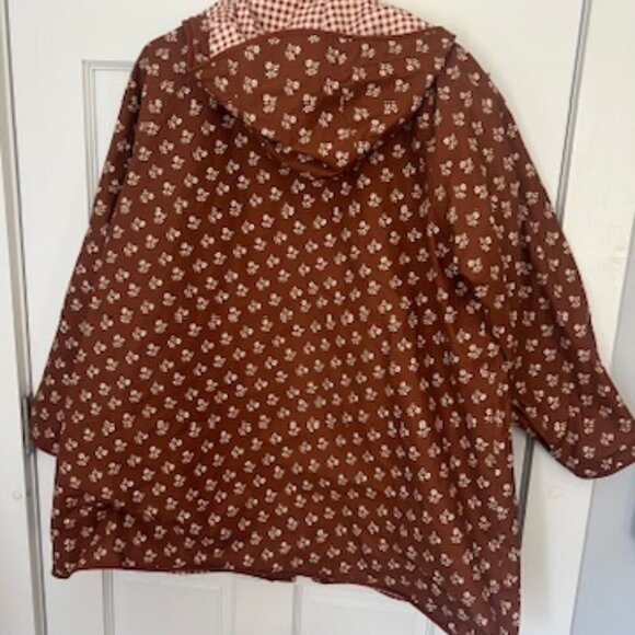 The Great x Eddie Bauer The Rain Jacket - Picture 2 of 3